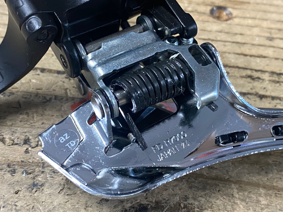 KA794 シマノ SHIMANO 105 FD-R7000 フロントディレイラー バンド式 Φ31.8 2S