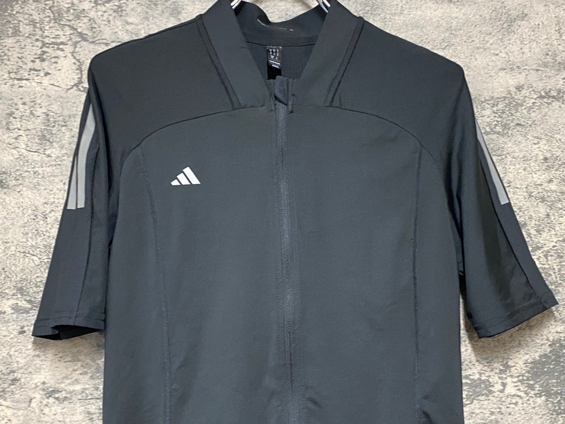 極美品 OLD  オールドアディダス 半袖 ジャージ ブラック M KH484 アディダス adidas 半袖 サイクルジャージ 黒 M – BICI AMORE