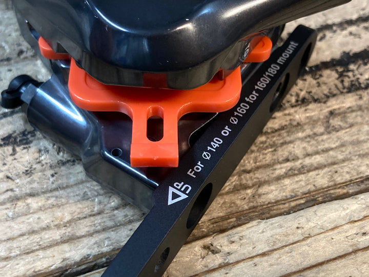 JV885 シマノ SHIMANO GRX BR-RX810-F ディスクブレーキ キャリパー フロント 油圧