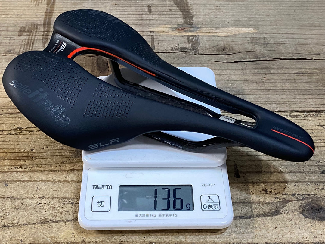 KD155 セライタリア selle italia SLR BOOST KIT CARBONIO SUPERFLOW L3 サドル 黒 145mm