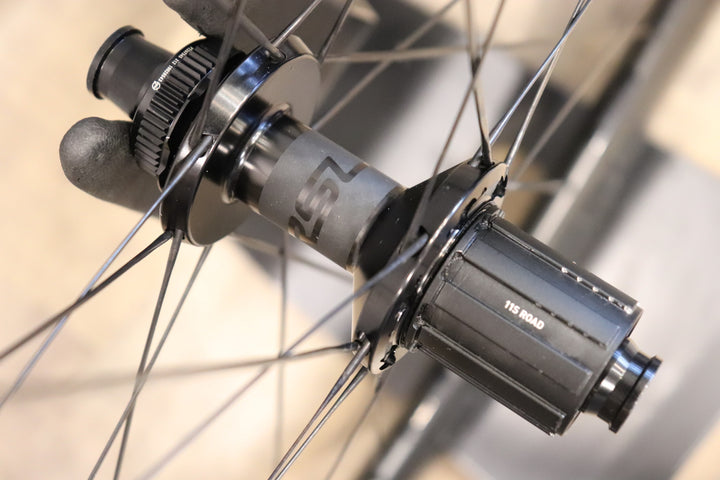ボントレガー BONTRAGER アイオロス AEOLUS RSL 37 TLR カーボン チューブレスレディ ホイールセット シマノ12S/11S 【さいたま浦和店】