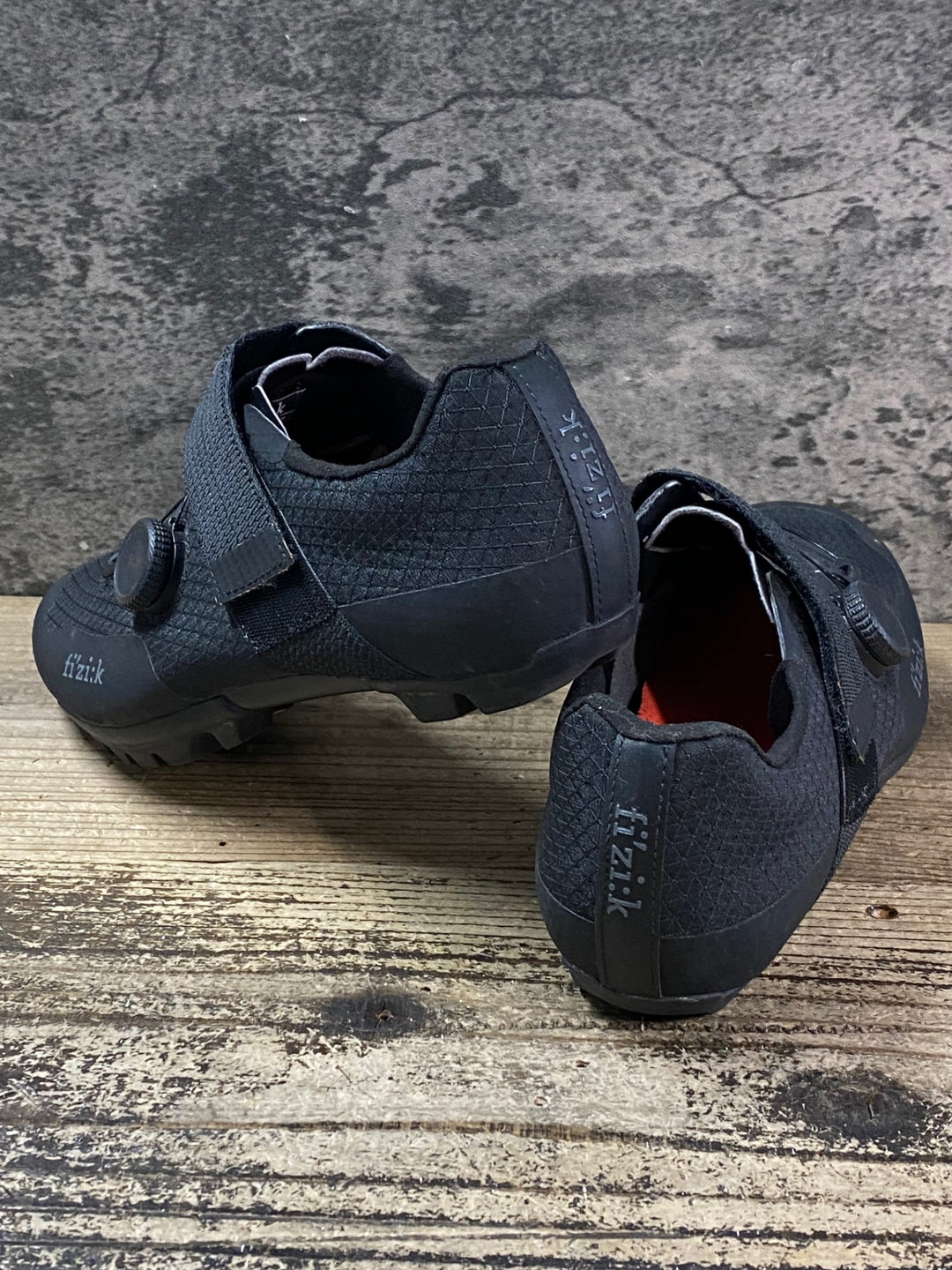 JN076 フィジーク fizik ベント VENTO FEROX CARBON ビンディングシューズ SPD EU41 黒