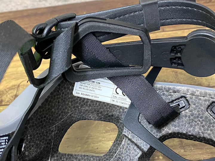 JY261 カスク KASK PROTONE ICON ヘルメット 白 50~56cm 2025/01製造