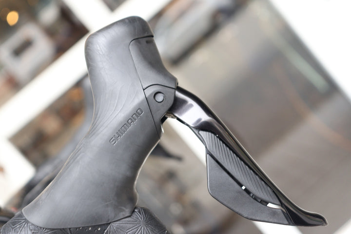 トレック TREK マドン MADONE SL6 GEN8 2025モデル Mサイズ シマノ 105 R7170 Di2 12S カーボン ロードバイク AEOLUS ELITE 35 【横浜店】