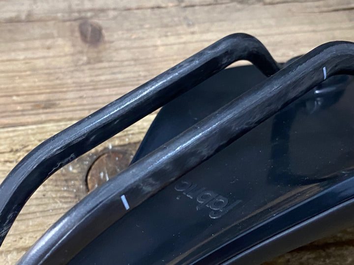 KI083 ファブリック FABRIC SCOOP FLAT PRO サドル 黒 カーボンレール