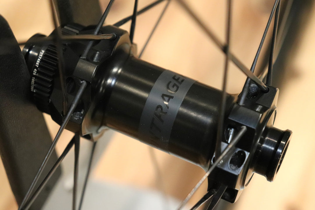 ボントレガー BONTRAGER アイオロス プロ AEOLUS PRO 37 DISC カーボン チューブレスレディ ホイールセット シマノ11/12S 【仙台店】