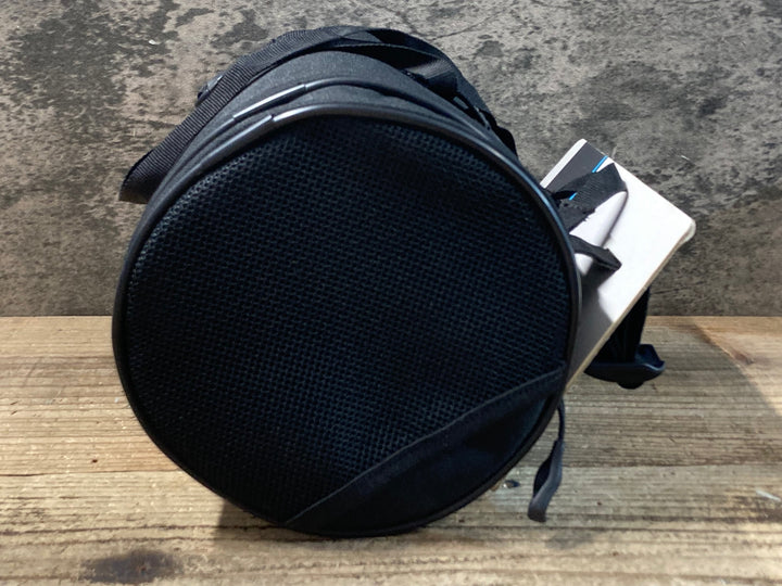 JV662 アデプト ADEPT BARDRUM DLX ハンドルバーバッグ
