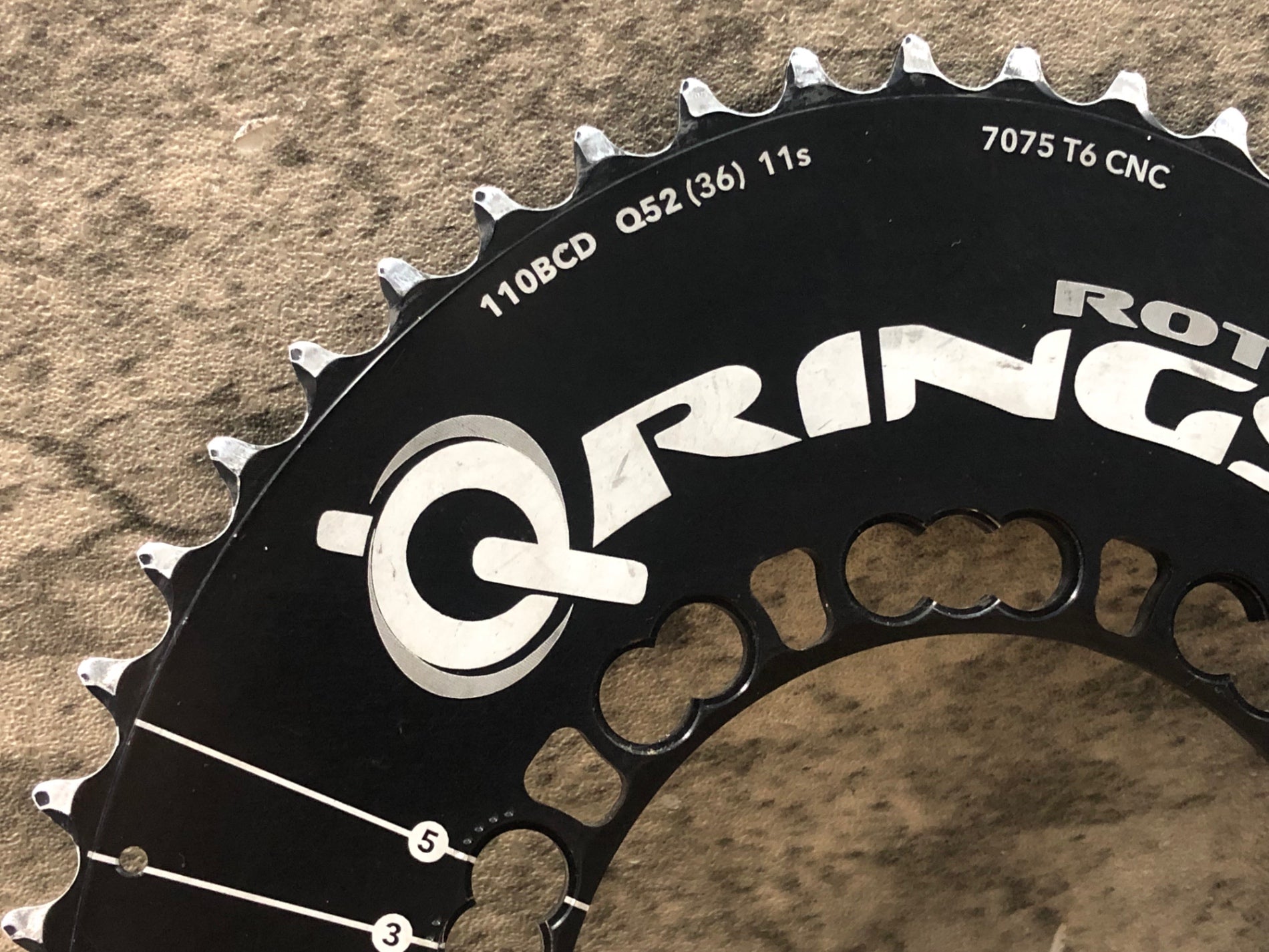 JX529 ローター ROTOR Q-RINGS チェーンリング 52T 楕円 110PCD – BICI