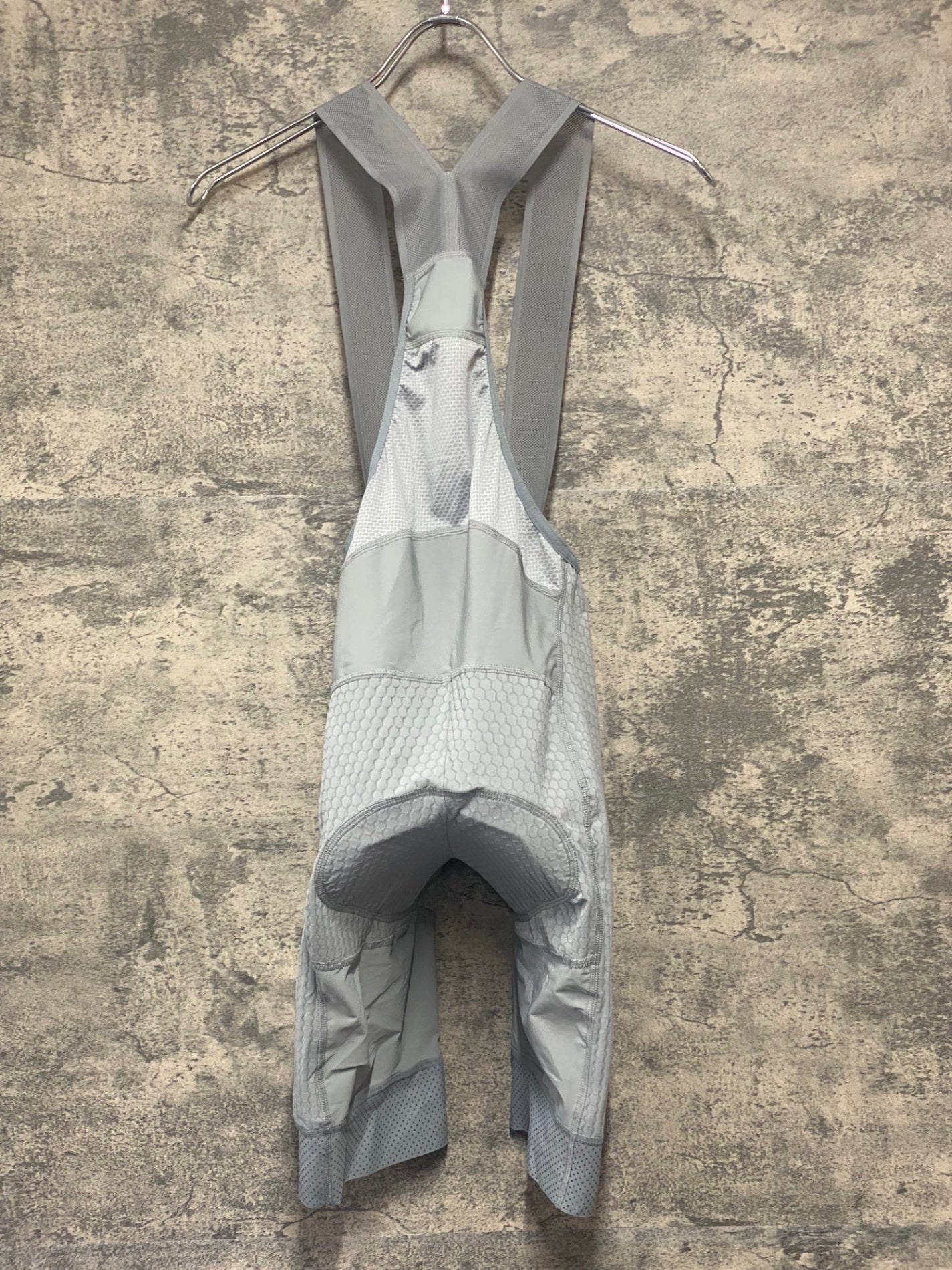 JZ089 イザドア Isadore ECHELON AERO BIB SHORTS ビブショーツ グレー