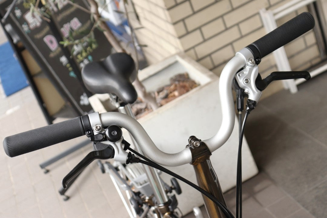 ブロンプトン BROMPTON C Line Explore Mid M6R 2022モデル ミニベロ 折り畳み 小径車 【横浜店】