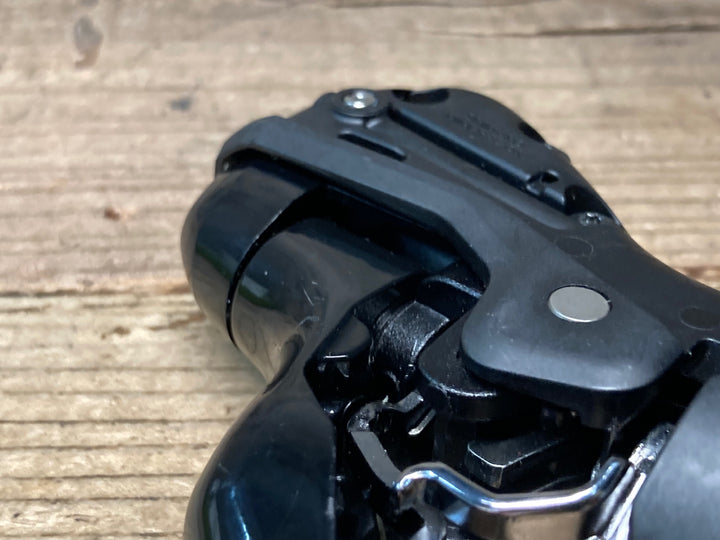 JL067 シマノ SHIMANO 105 ST-R7020 STIレバー 11S 右 ※ホース取り付け部クラックのためジャンク