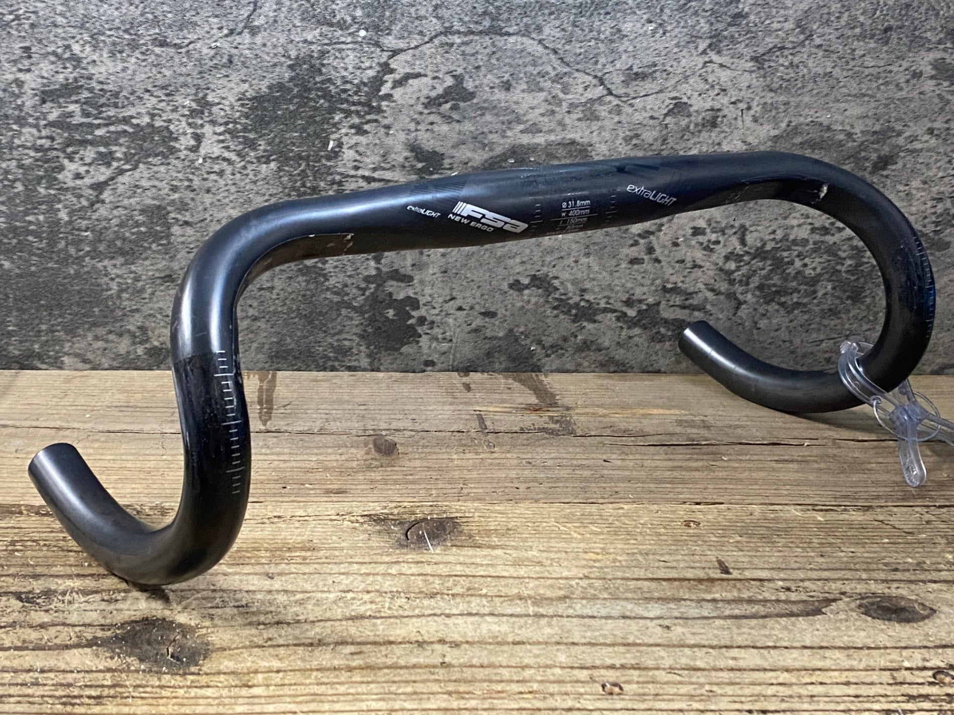 KC127 FSA EXTRALIGHT NEW ERGO カーボン ドロップハンドル Φ31.8