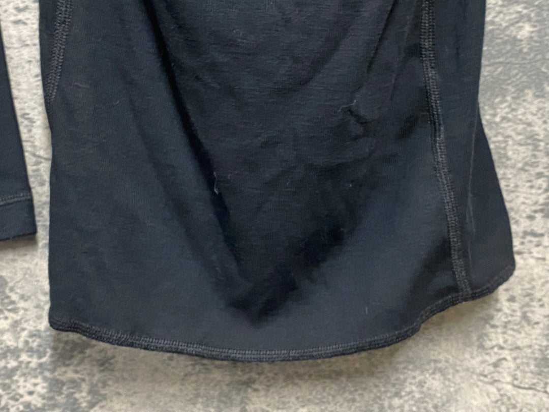 KB836 カステリ CASTELLI ロッソコルサ ROSSO CORSA 長袖 ベースレイヤー 黒 XS