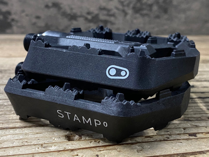 KQ827 クランクブラザーズ Crankbrothers stamp0 フラットペダル 黒