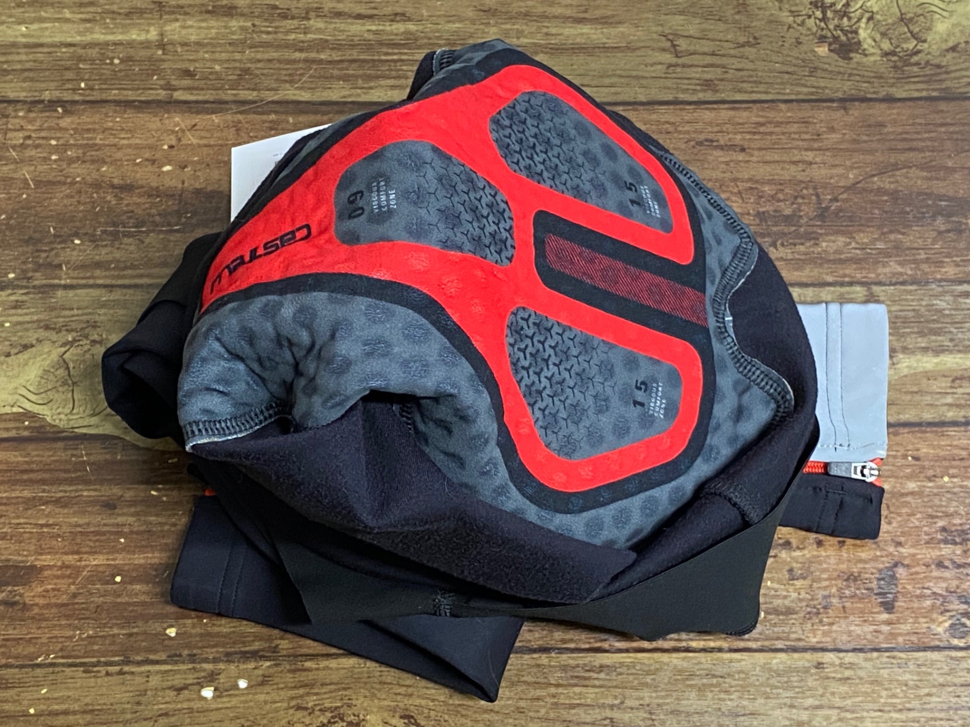 Castelli インナーパンツ 黒/赤 Castelli インナーパンツ 黒/赤