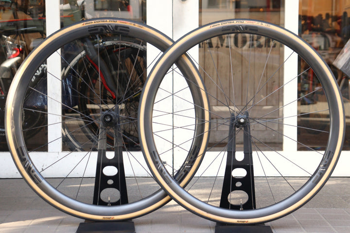 エンヴィ ENVE SES2.3 NEW STRAIGHT SPOKE カーボン チューブレスレディ ホイールセット シマノ11/12S 21C 【横浜店】