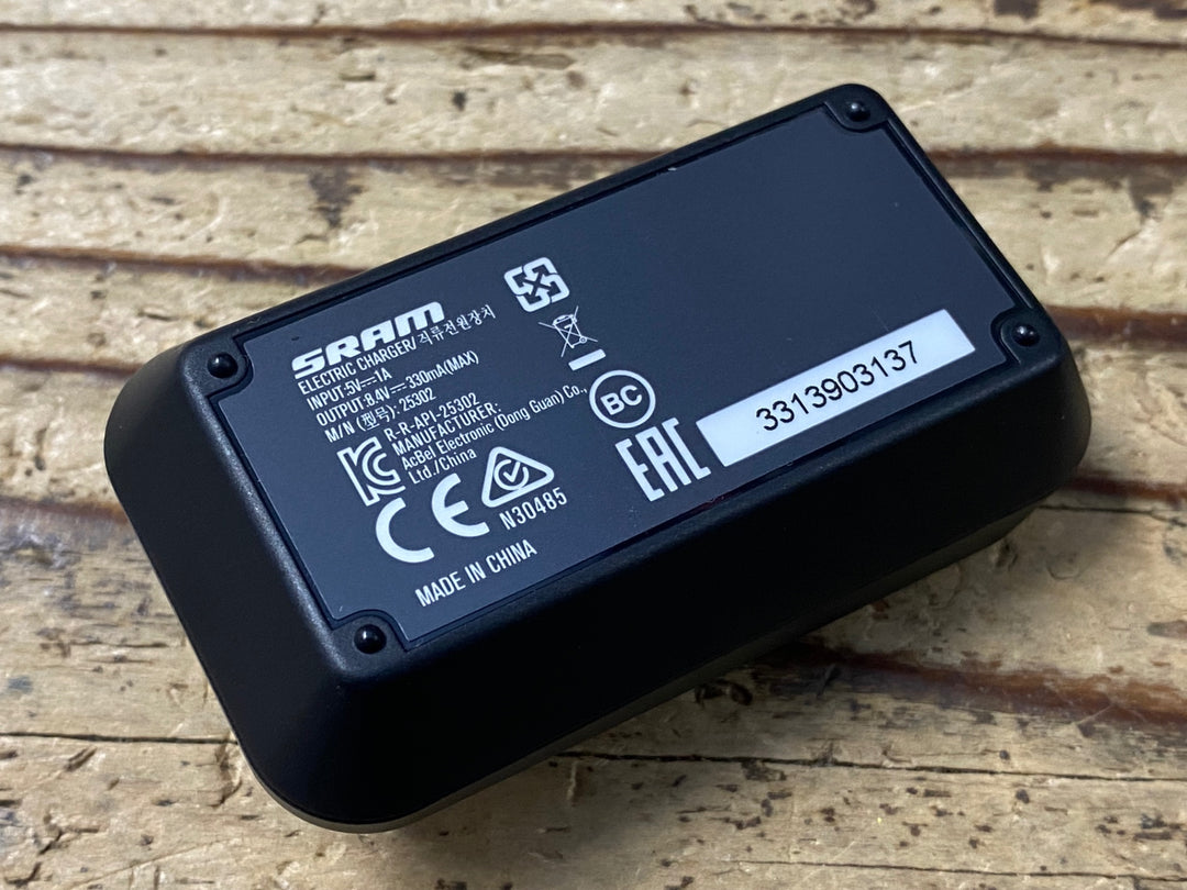 KI735 スラム SRAM E-TAP 充電器