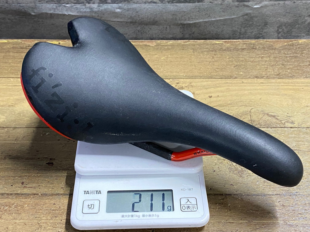 KJ920 フィジーク Fizik アリアンテ ALIANTE VSX サドル 140mm カーボンレール