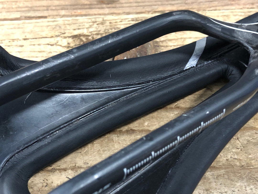 KN601 セライタリア Selle Italia SLR Kit Carbonio Flow サドル 黒 カーボンレール