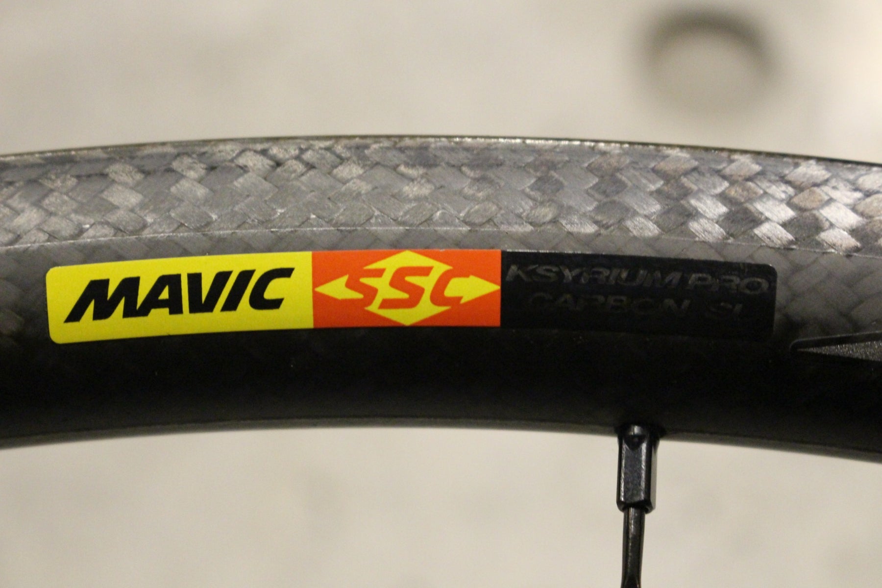マヴィック MAVIC キシリウム KSYRIUM PRO CARBON SL カーボン