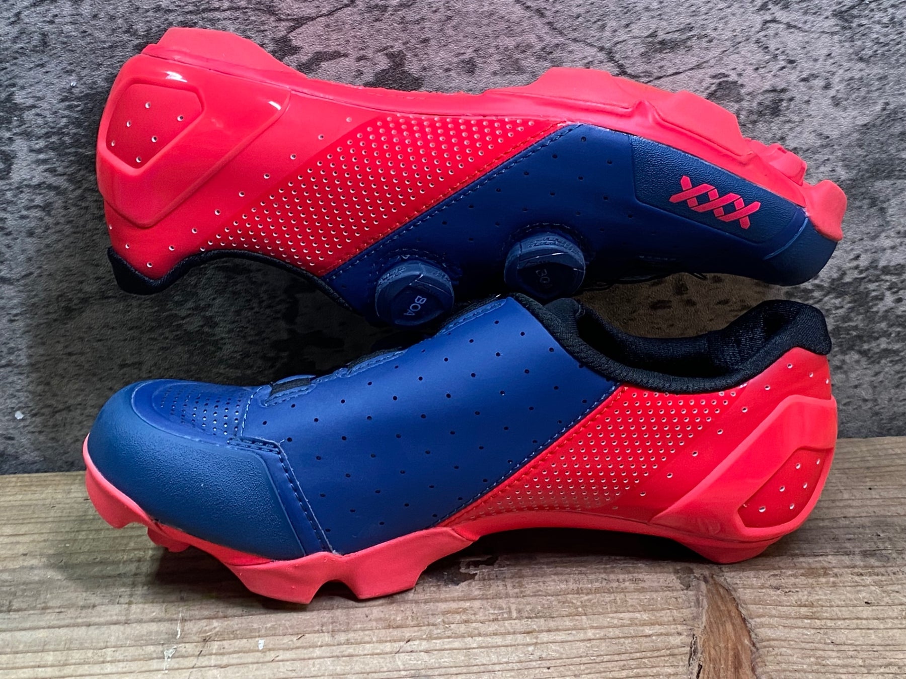 JF691 ボントレガー BONTRAGER XXX MTB ビンディングシューズ ピンク紺