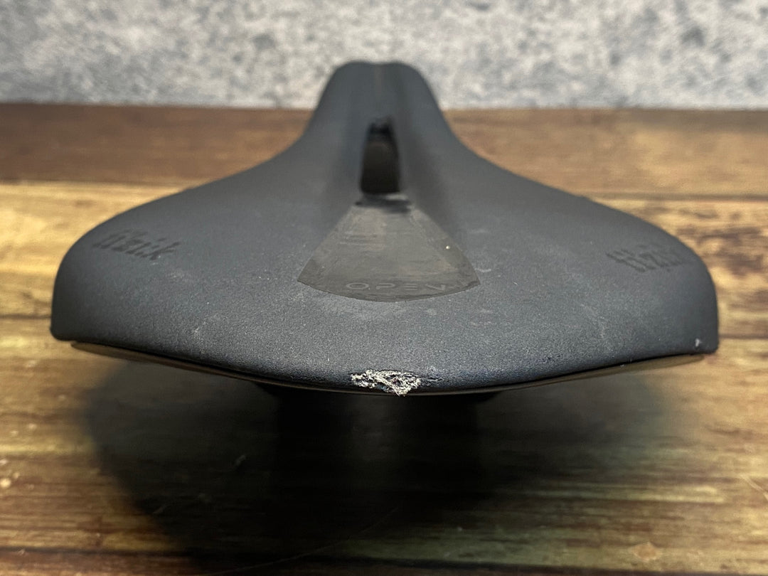 JH671 フィジーク fizik アリオネ ARIONE R1 OPEN サドル LARGE カーボンレール ※マジックペン跡あり