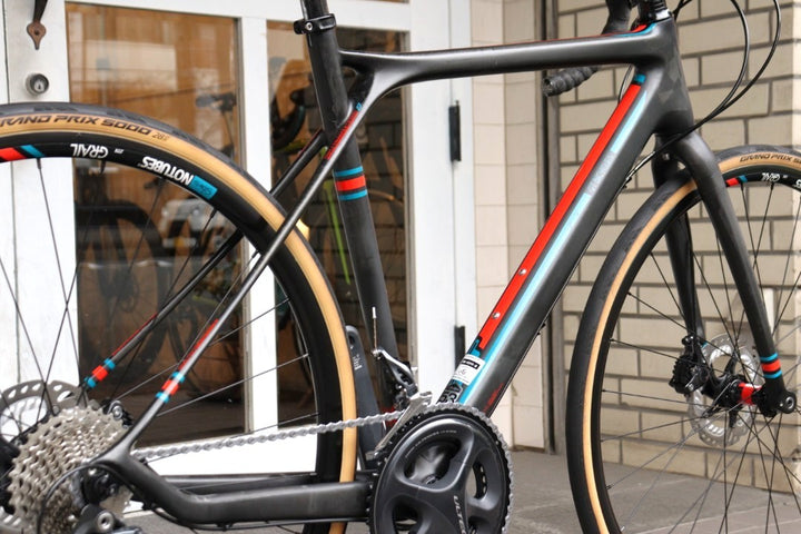 ジーティー GT グレード GRADE CARBON 2015モデル 53サイズ シマノ アルテグラ 6800 MIX 11S カーボン ロードバイク 【横浜店】