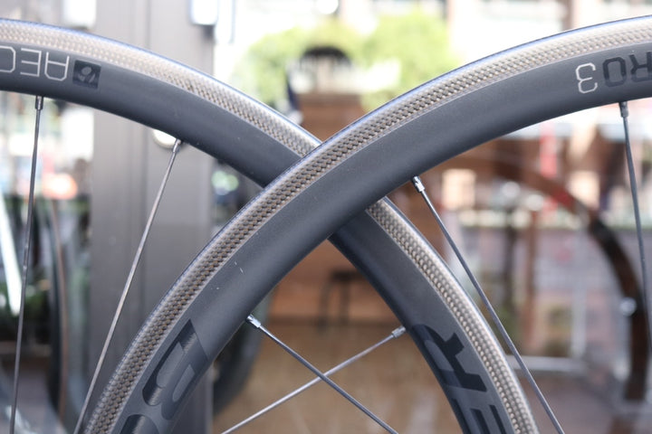 ボントレガー BONTRAGER アイオロス プロ AEOLUS PRO 3 カーボン チューブレス ホイールセット シマノ12/11S 19C 【東京南麻布店】