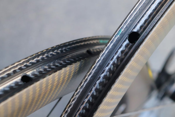 マヴィック MAVIC コスミック COSMIC PRO CARBON UST DISC カーボン チューブレス ホイールセット シマノ12/11S 【東京南麻布店】