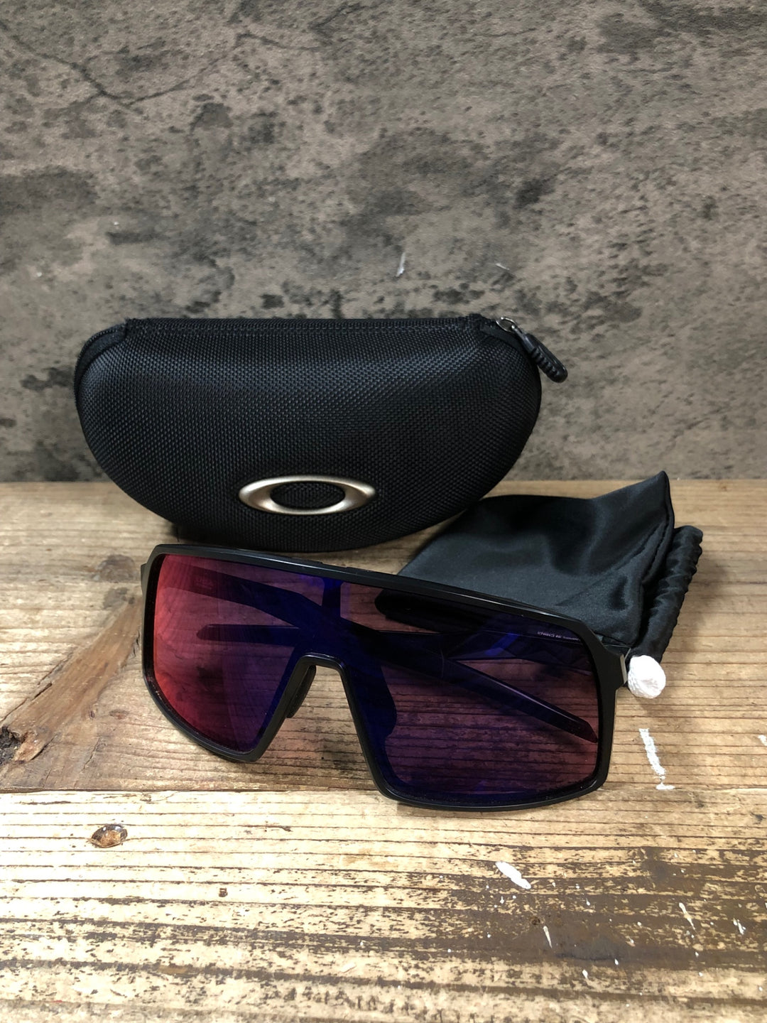 JT188 オークリー OAKLEY スートロ SUTRO アイウェア サングラス PRIZMレンズ 黒