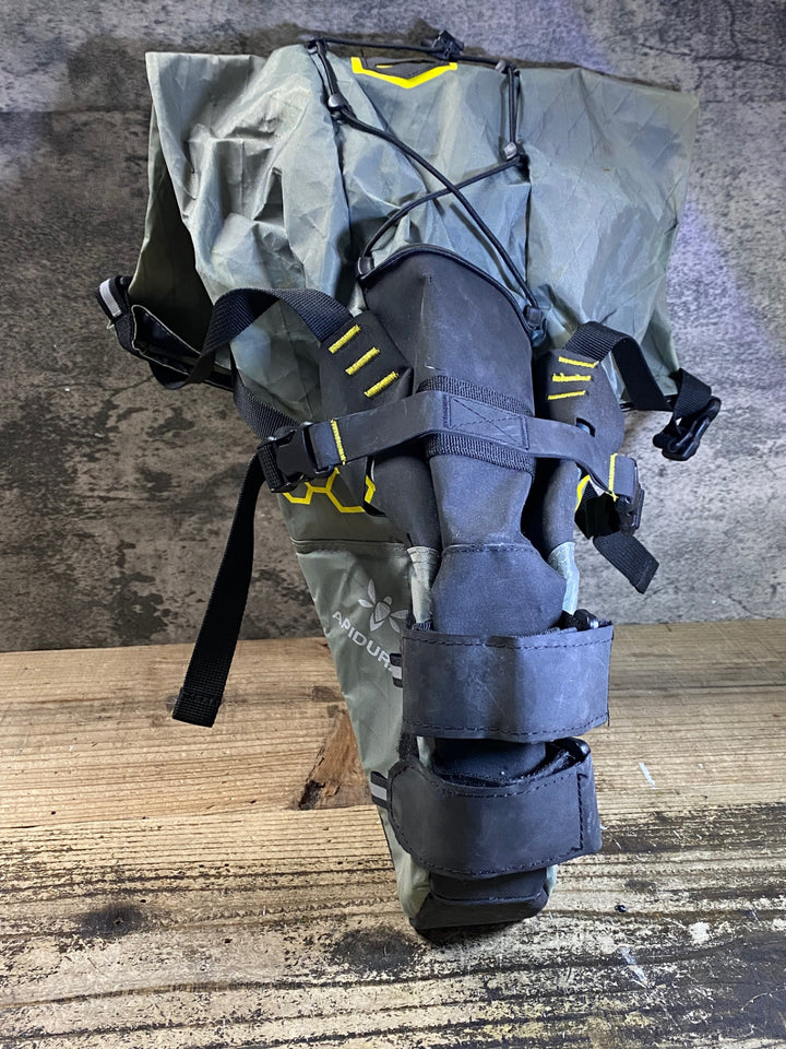 JP021 アピデュラ APIDURA サドルバッグ グレー ※汚れ