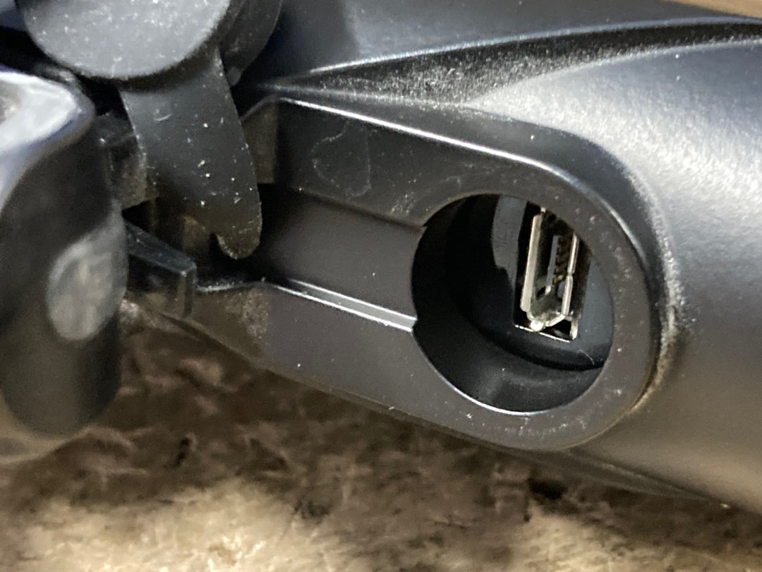 KK632 キャットアイ CATEYE ボルト VOLT800 フロントライト 点灯確認済み