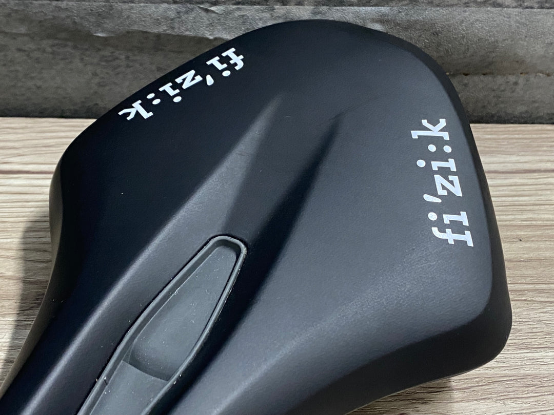 KQ630 フィジーク fizik TERRA ARGO X5 サドル 黒 160mm S-Alloyレール