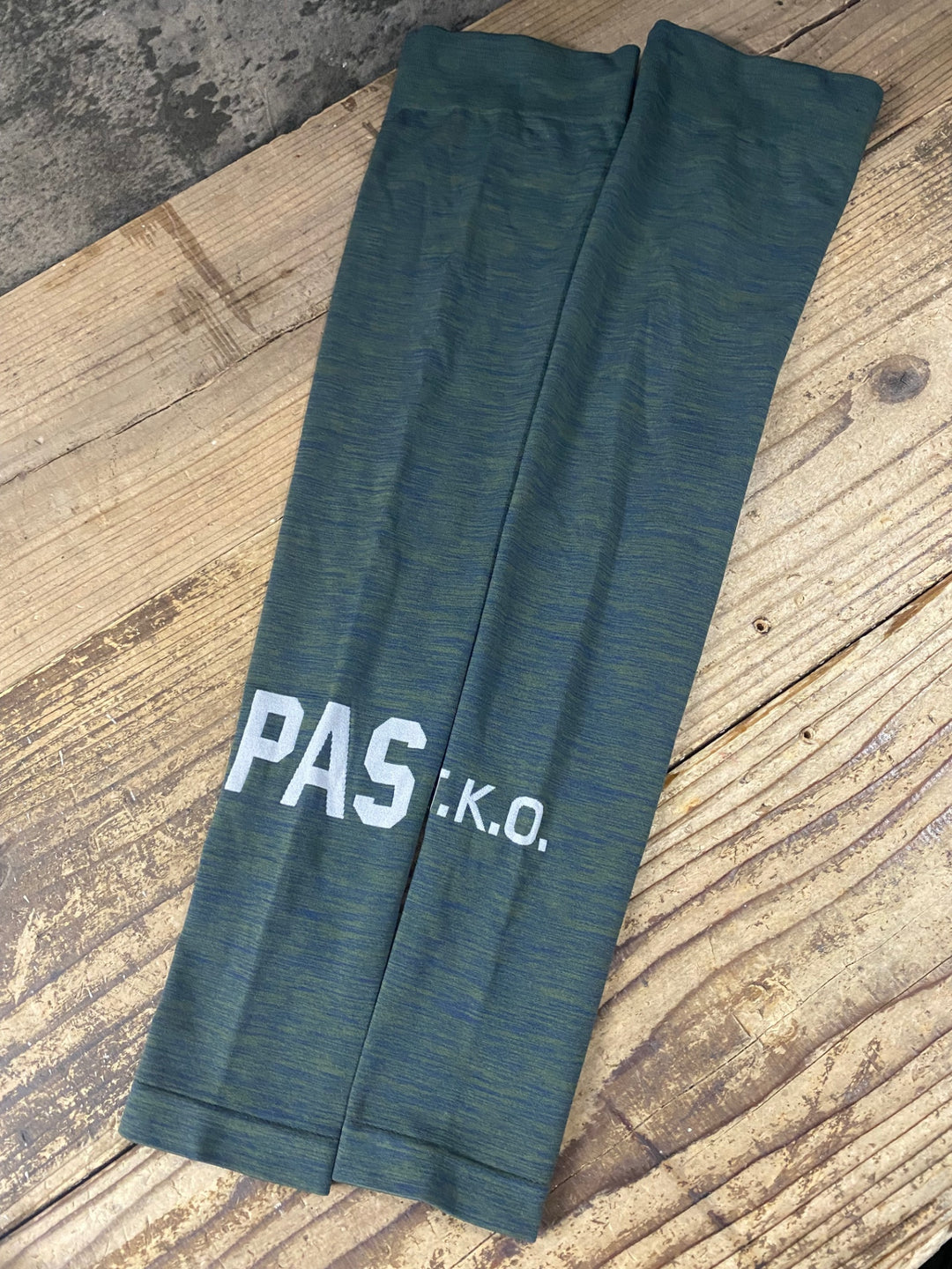 KM740 パスノーマルスタジオ PAS NORMAL STUDIOS T.K.O. KNIT LEG WARMERS レッグウォーマー SM 緑