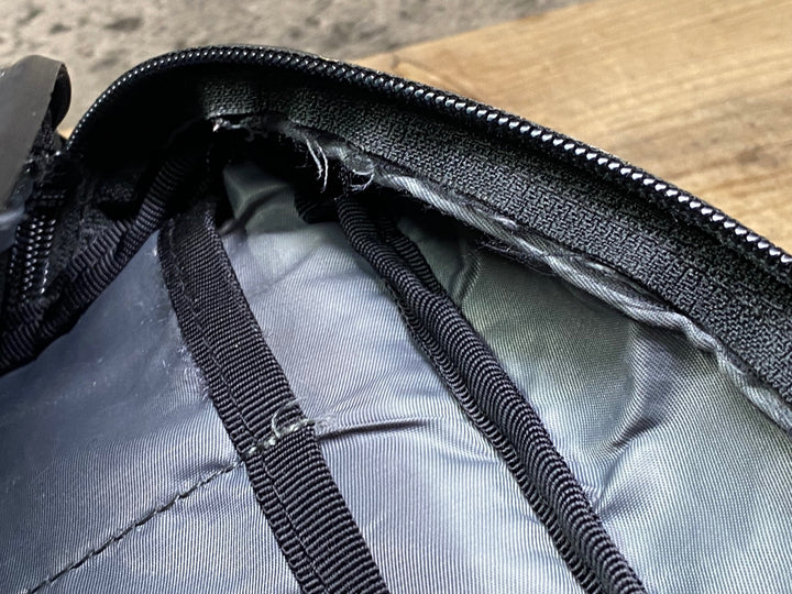 JK013 クローム CHROME カデット KADET NYLON ボディバッグ 黒