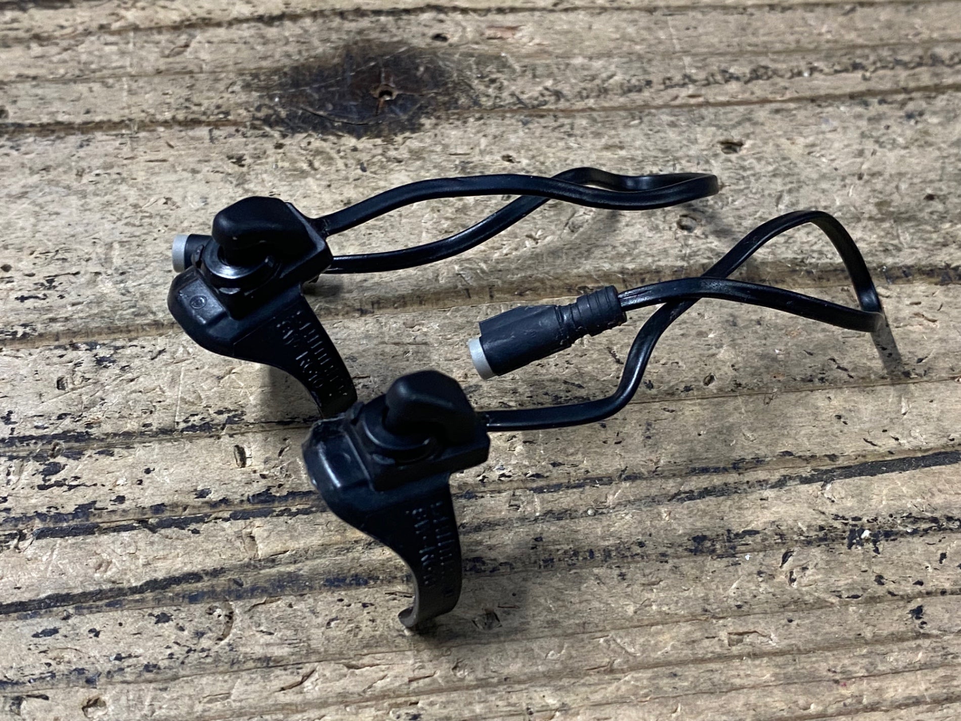 SHIMANO SW-R610 スプリンタースイッチ Di2 KJ027 シマノ SHIMANO SW-R610 Di2 スプリンタースイッチ 2個セット