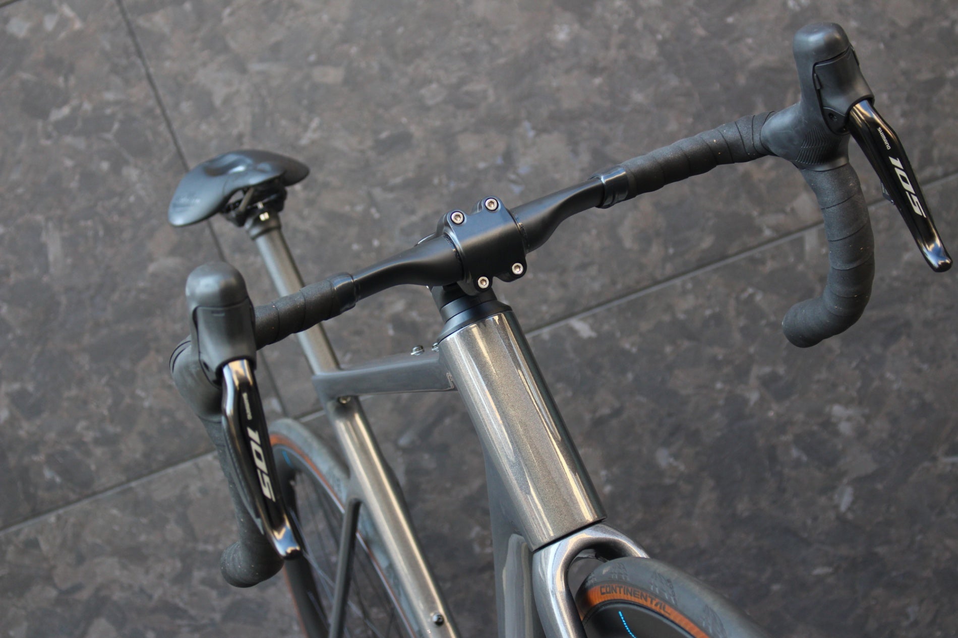 ギザロ GHISALLO GE-110 2024モデル Mサイズ シマノ 105 R7170 12S Di2