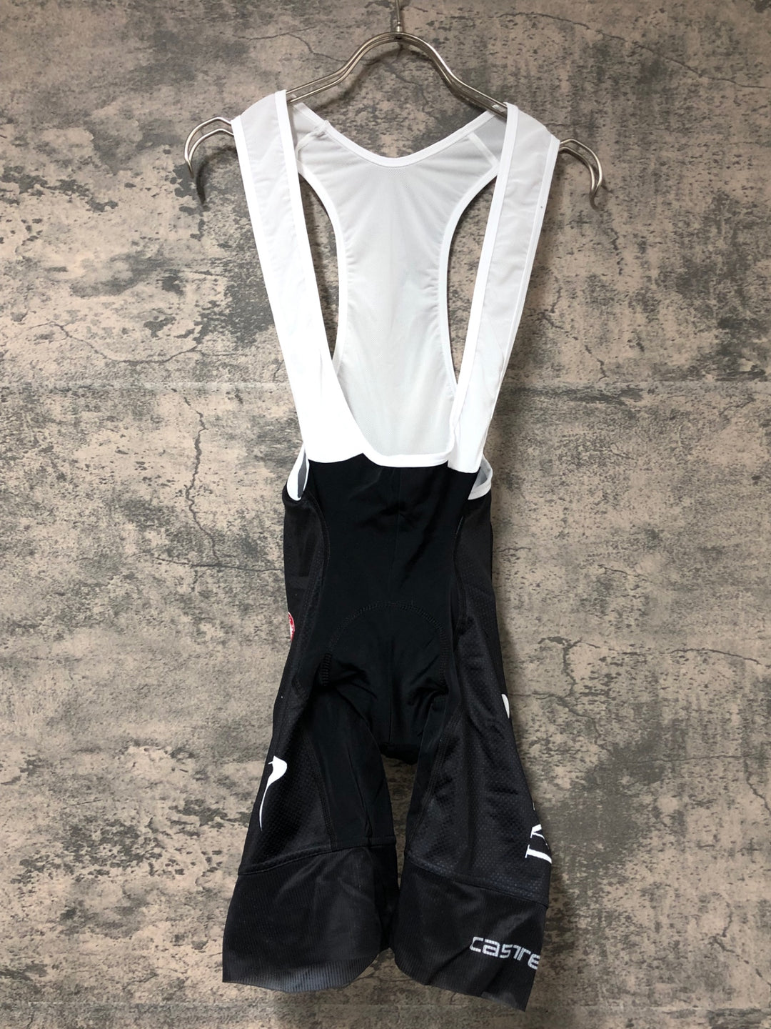 JV728 カステリ CASTELLI ビブショーツ 黒赤 L INEOS