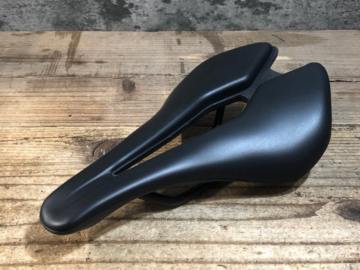 KG674 モスト MOST LYNX サドル 黒 MANGANESE レール 145mm ※座面側面クラックのためジャンク