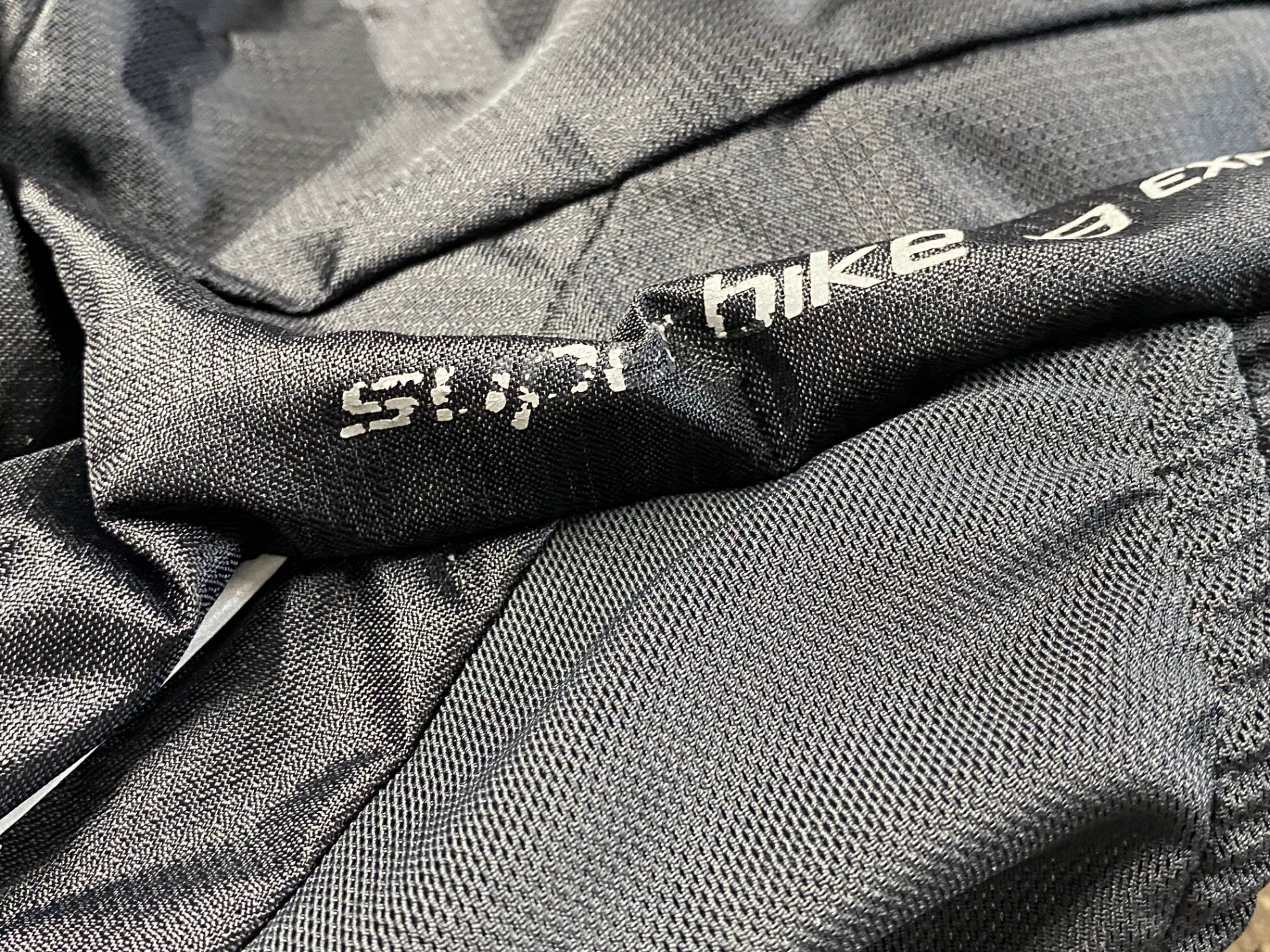 KD521 ドイター deuter superbike 18 EXP リュックサック バックパック