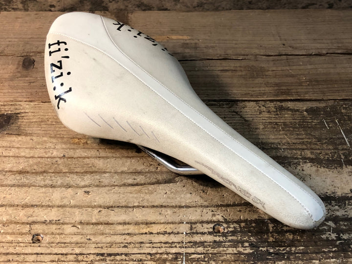 JS058 フィジーク fizik アリオネ ARIONE CX サドル 白 kiumレール