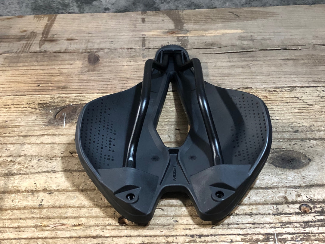 KG674 モスト MOST LYNX サドル 黒 MANGANESE レール 145mm ※座面側面クラックのためジャンク