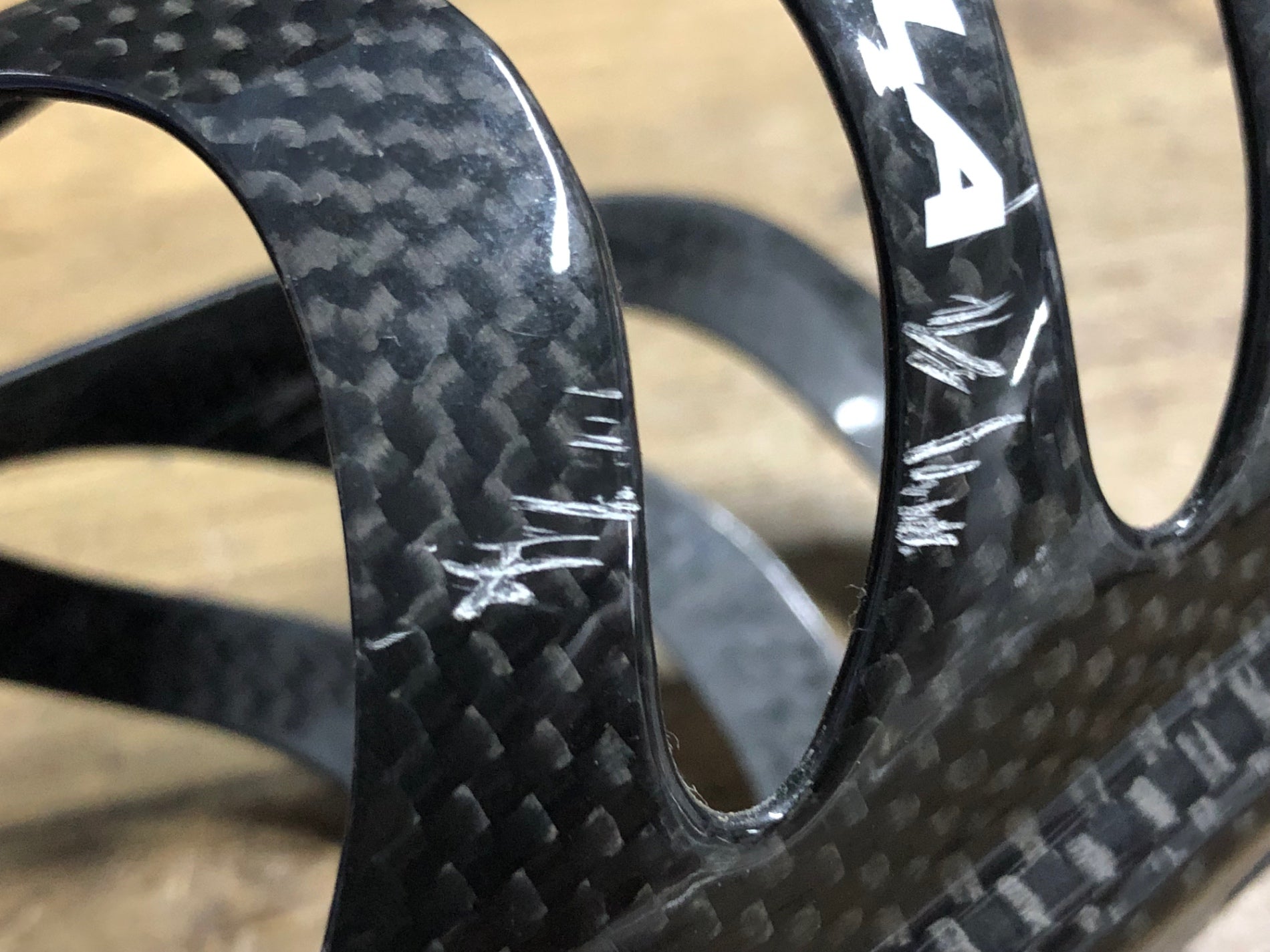 KM329 XLAB GORILLA カーボン ボトルケージ 2個セット 黒 – BICI AMORE