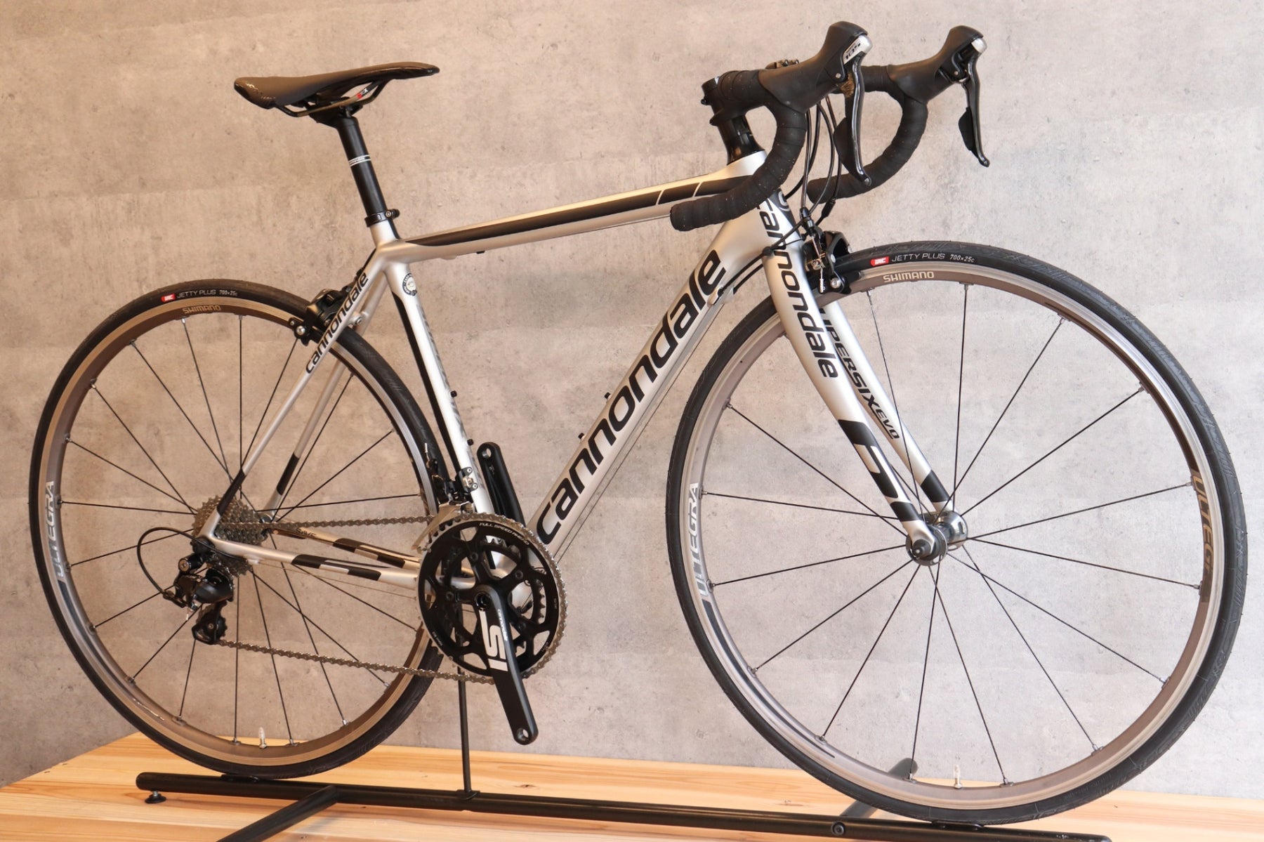 引取限定　CANNONDALE SUPERSIX EVO 2016 54 キャノンデール CANNONDALE スーパーシックスエボ SUPERSIX EVO 2016