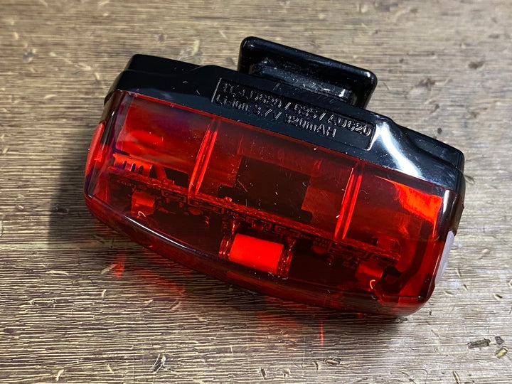 KN963 キャットアイ CATEYE RAPID MICRO AUTO テールライト