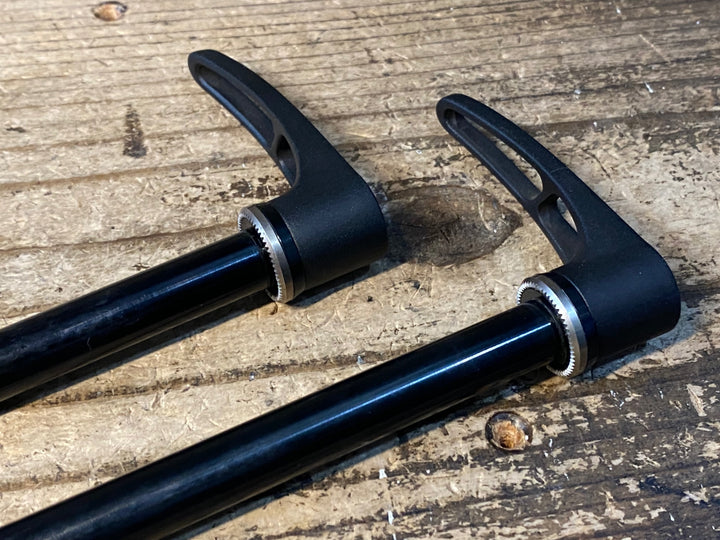 JP384 DTSWISS スルーアクスルF121mm ピッチ1.5mm / R 163mm ピッチ1.5mm 前後セット