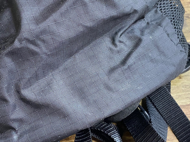 KL669 ドイター deuter speedlite 10 350 リュックサック バックパック 黒