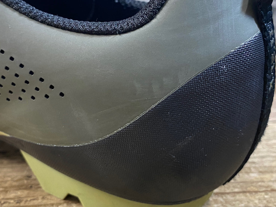 JP060 フィジーク FIZIK TERRA XS ビンディングシューズ SPD EU42 カーキ ※ソール傷