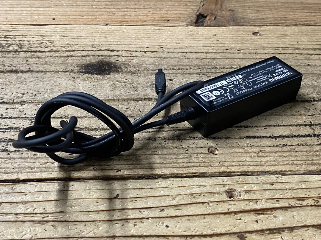 KF443 シマノ SHIMANO SM-BCR2 バッテリーチャージャー ※USBケーブル欠品