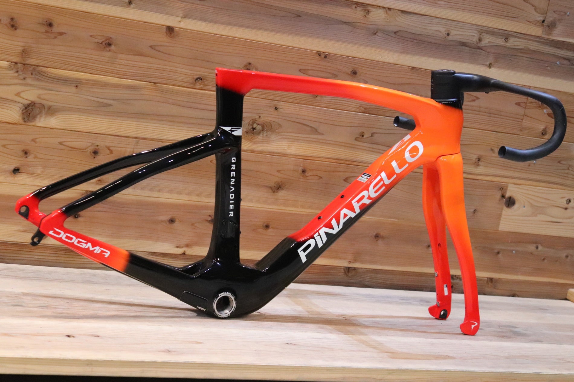 ピナレロ PINARELLO ドグマ DOGMA F DISK 2025モデル 465サイズ TALON